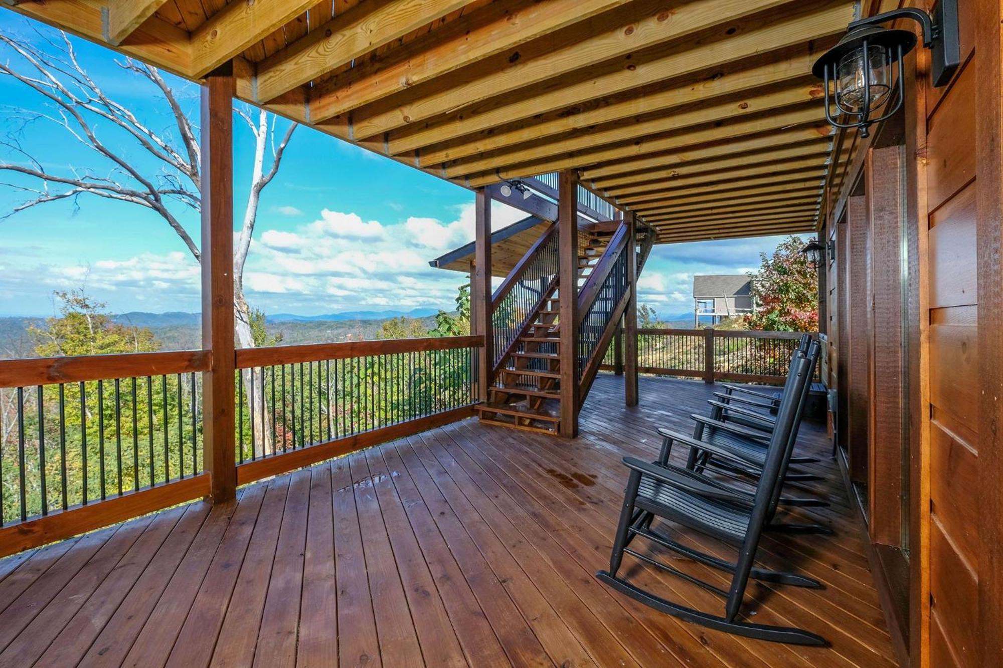 Villa Looking Glass