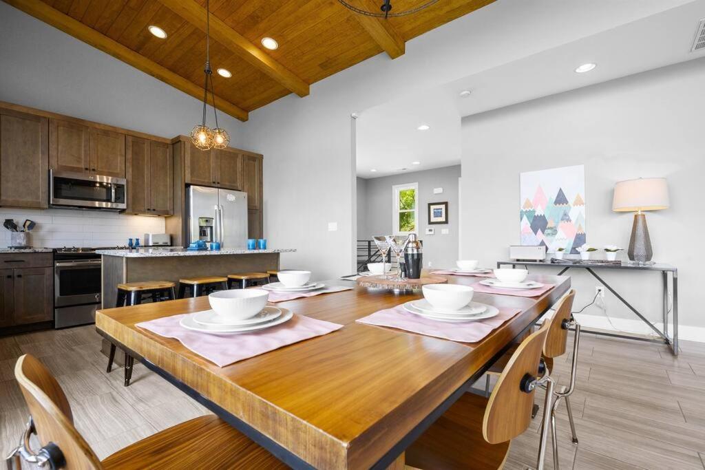 Modern Near Smoky Mountain National Park Villa Gatlinburg