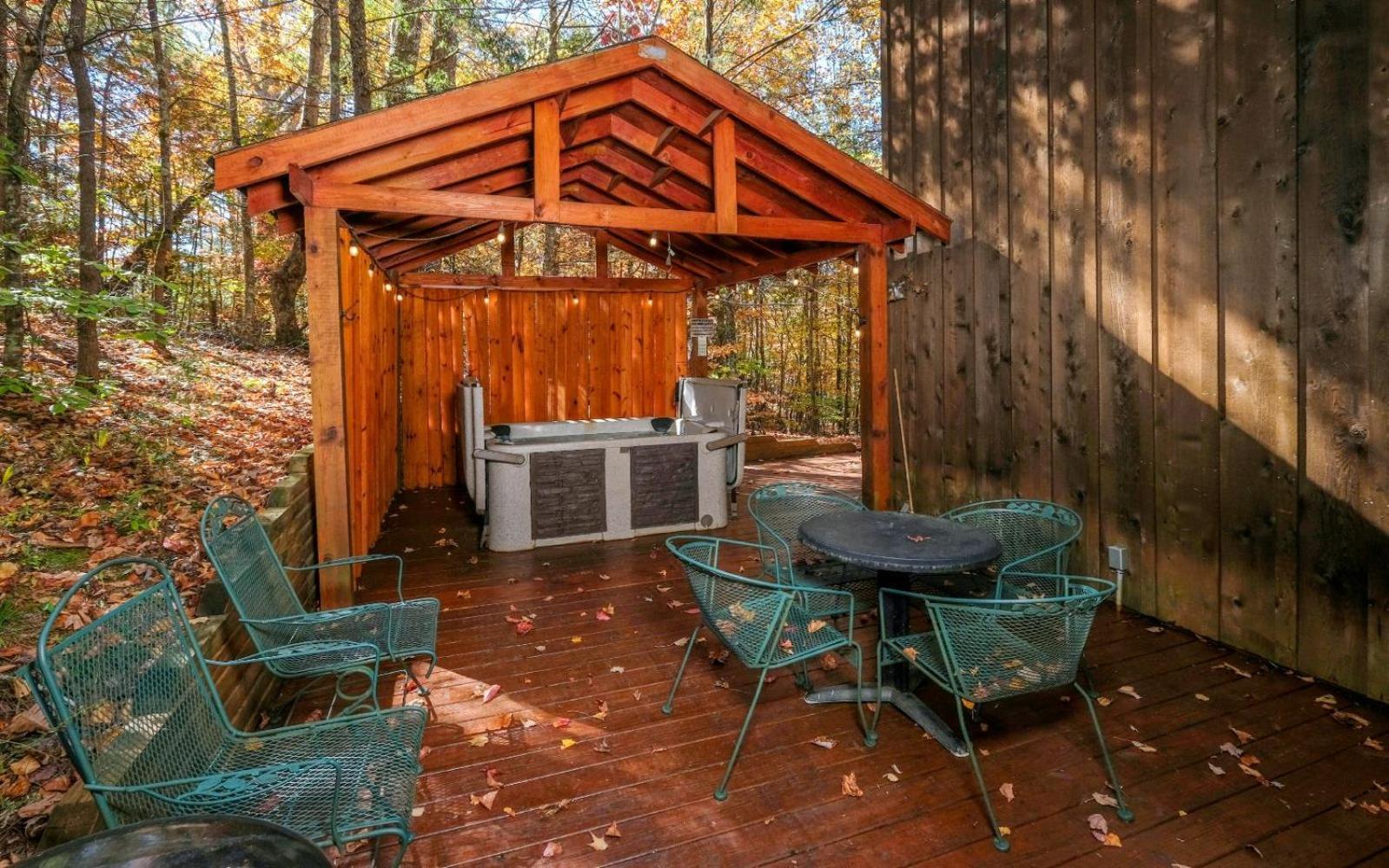 Sugar Hollow * Gatlinburg