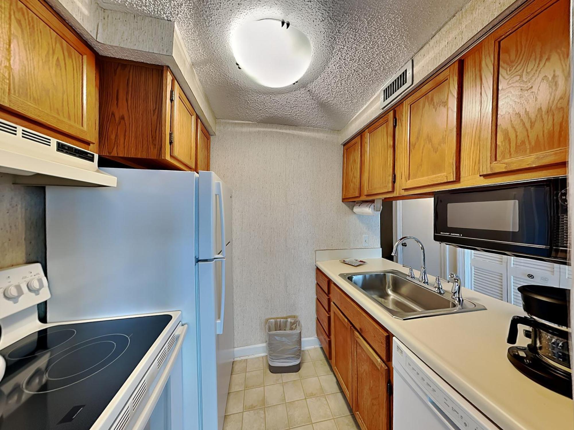 The Summit Apartment *