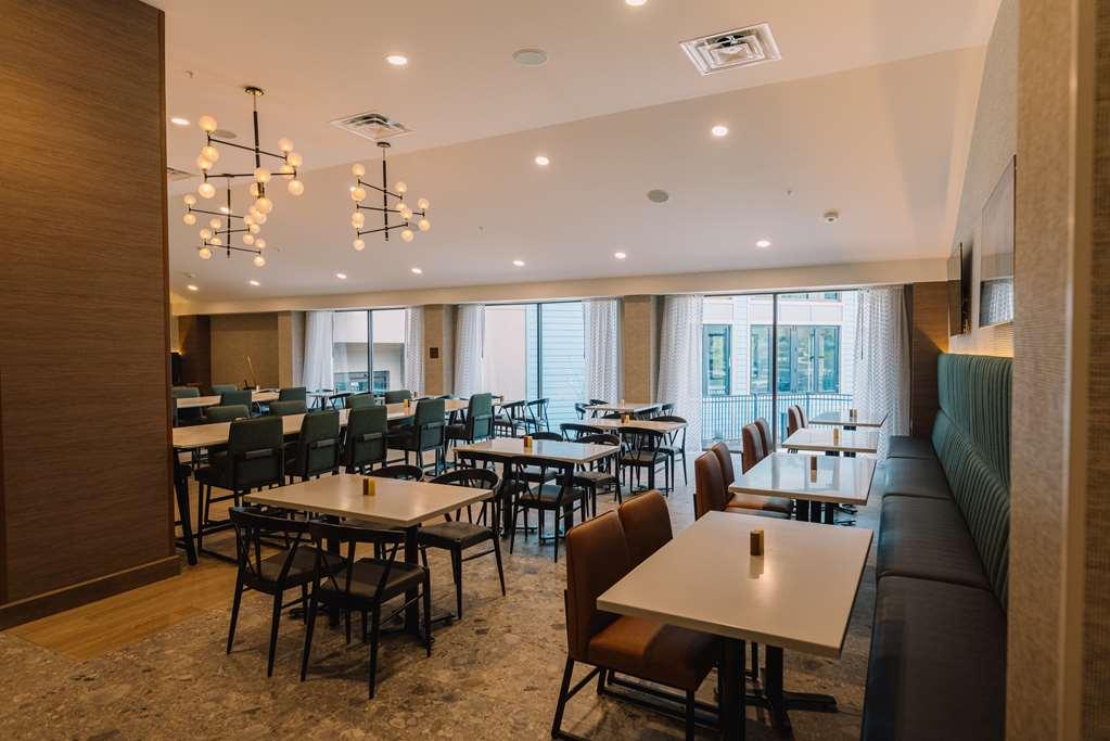 Embassy By Hilton Gatlinburg