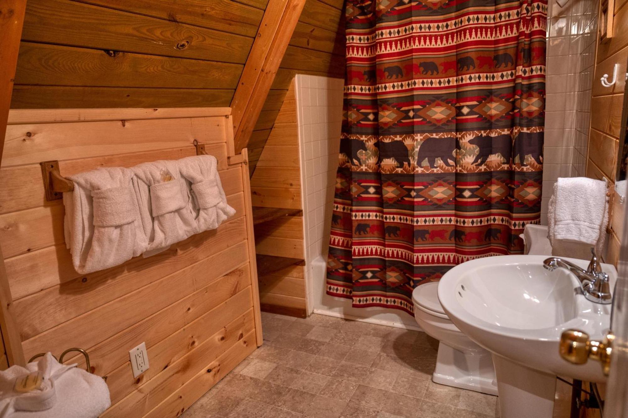 Smoky Bear Hideaway Holiday home