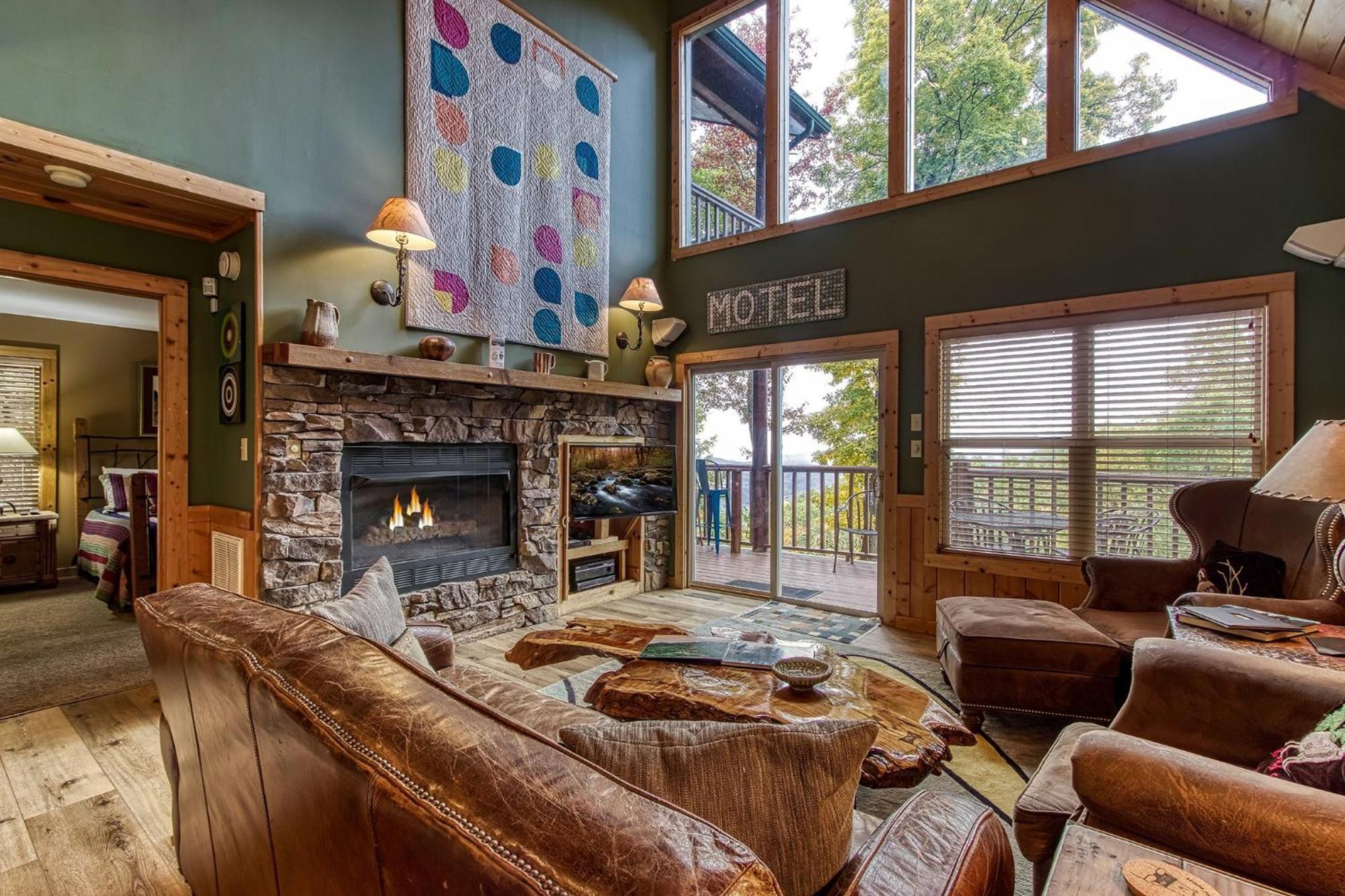 Villa Timberwinds 1804 *
