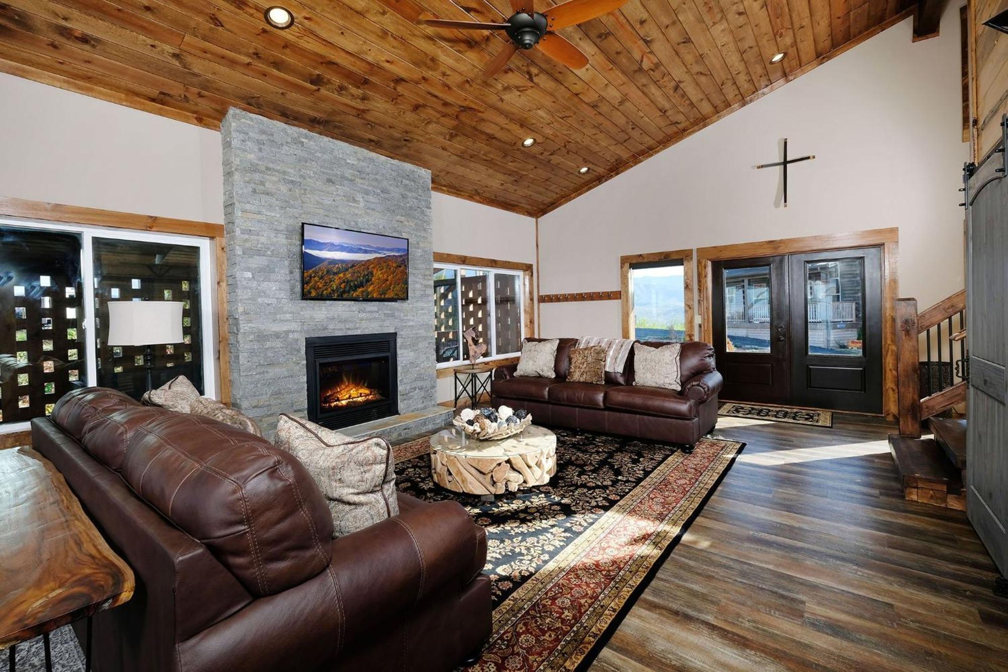 Villa Looking Glass Gatlinburg