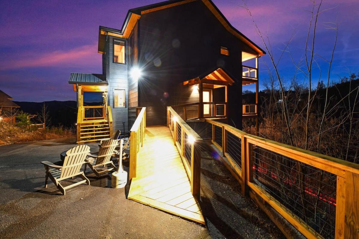 Big Bear Shack - Handicap Accessible & Dog Friendly *