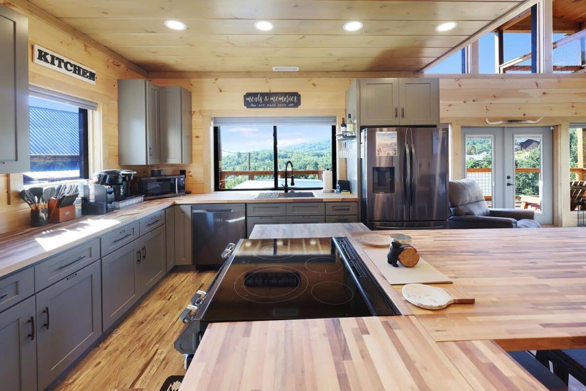 Big Bear Shack - Handicap Accessible & Dog Friendly Holiday home *