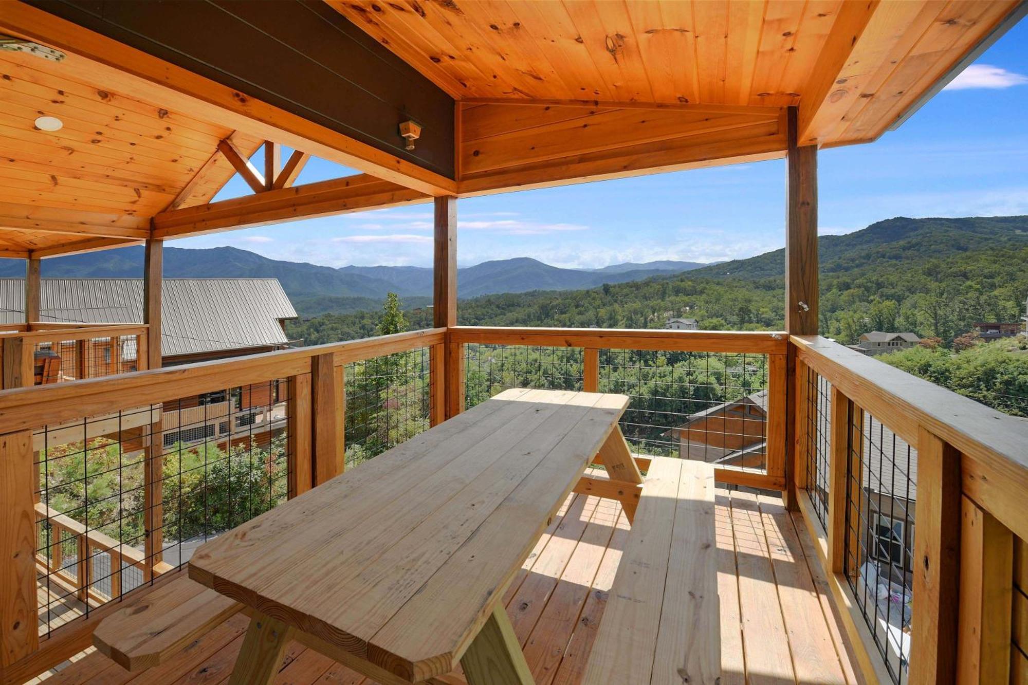 Big Bear Shack - Handicap Accessible & Dog Friendly *