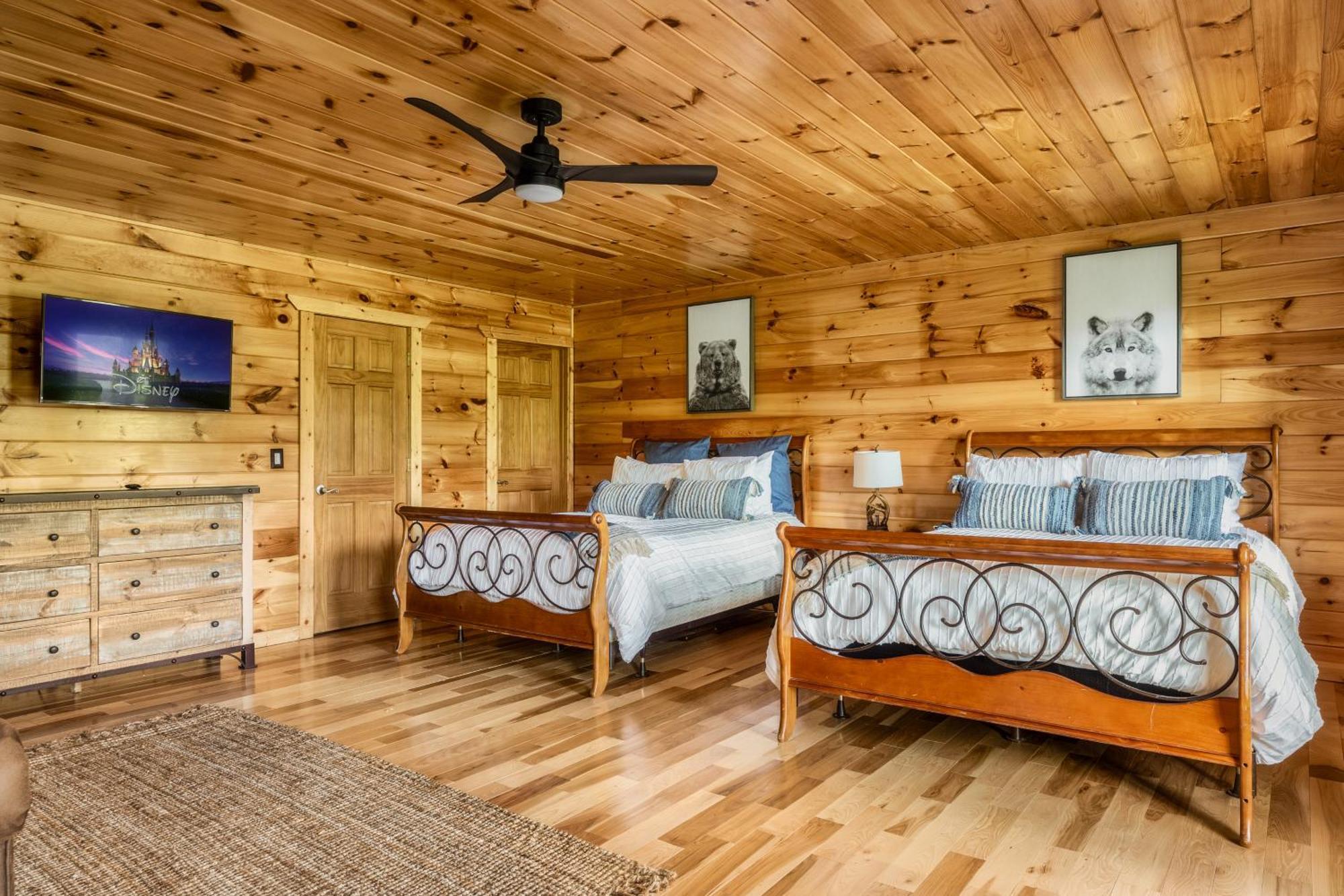 Chalet Moonshine Mtn - Hugelodge - Views - June Deals - Game Rm - Hot Tub - Fire Pit
