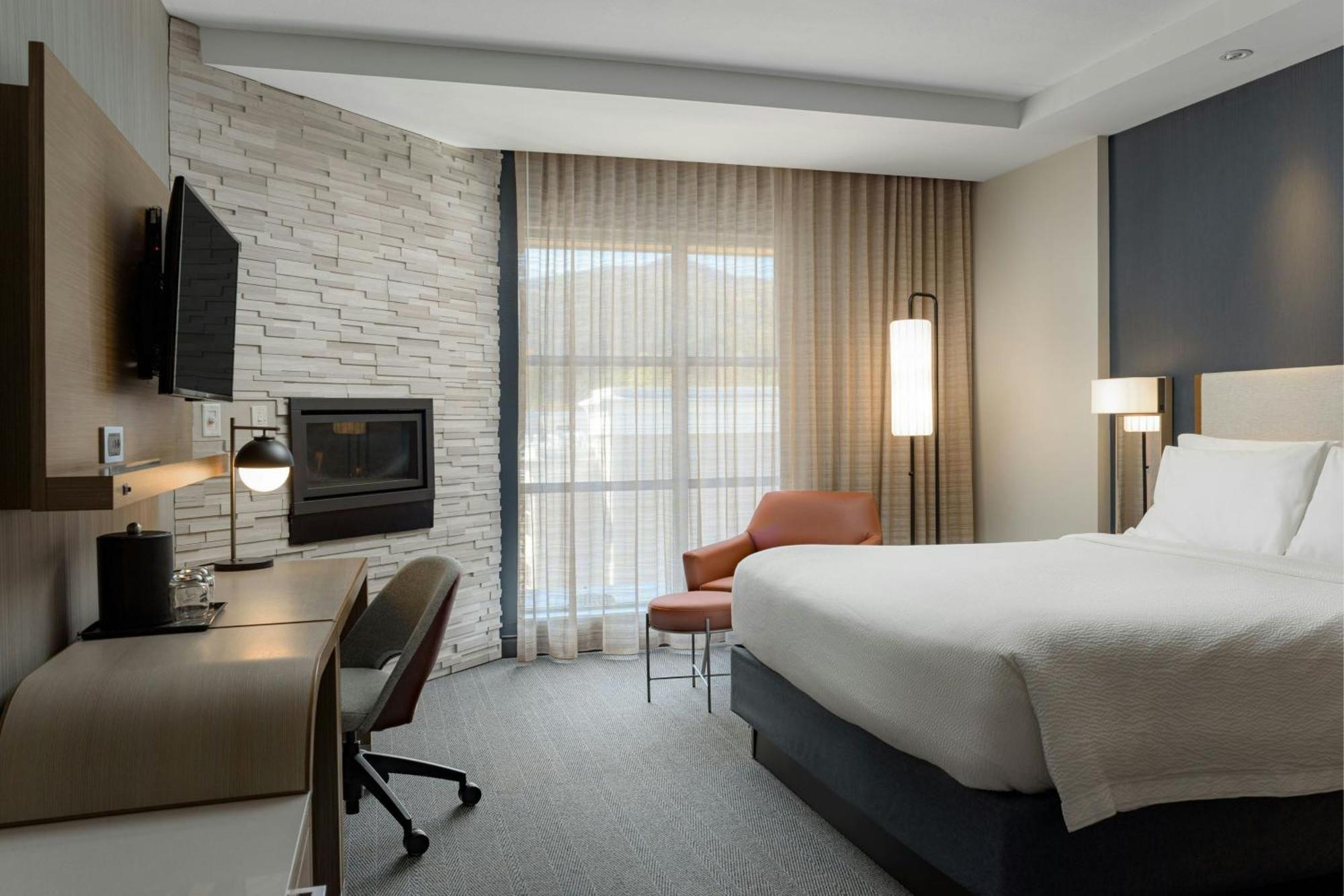 Courtyard By Marriott Downtown Hotel Gatlinburg