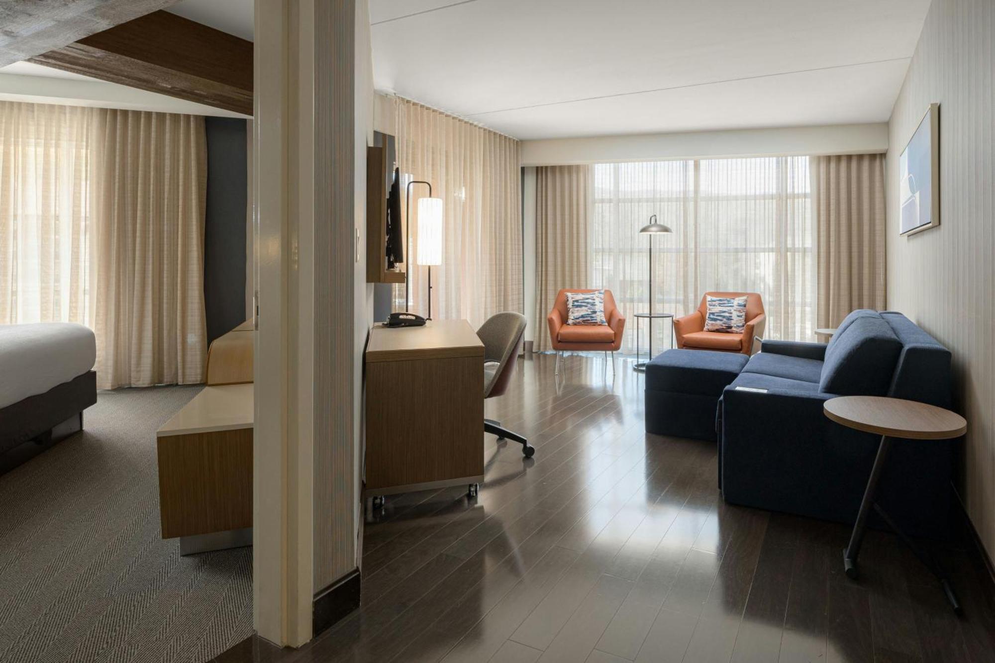 Hotel Courtyard By Marriott Downtown 3*