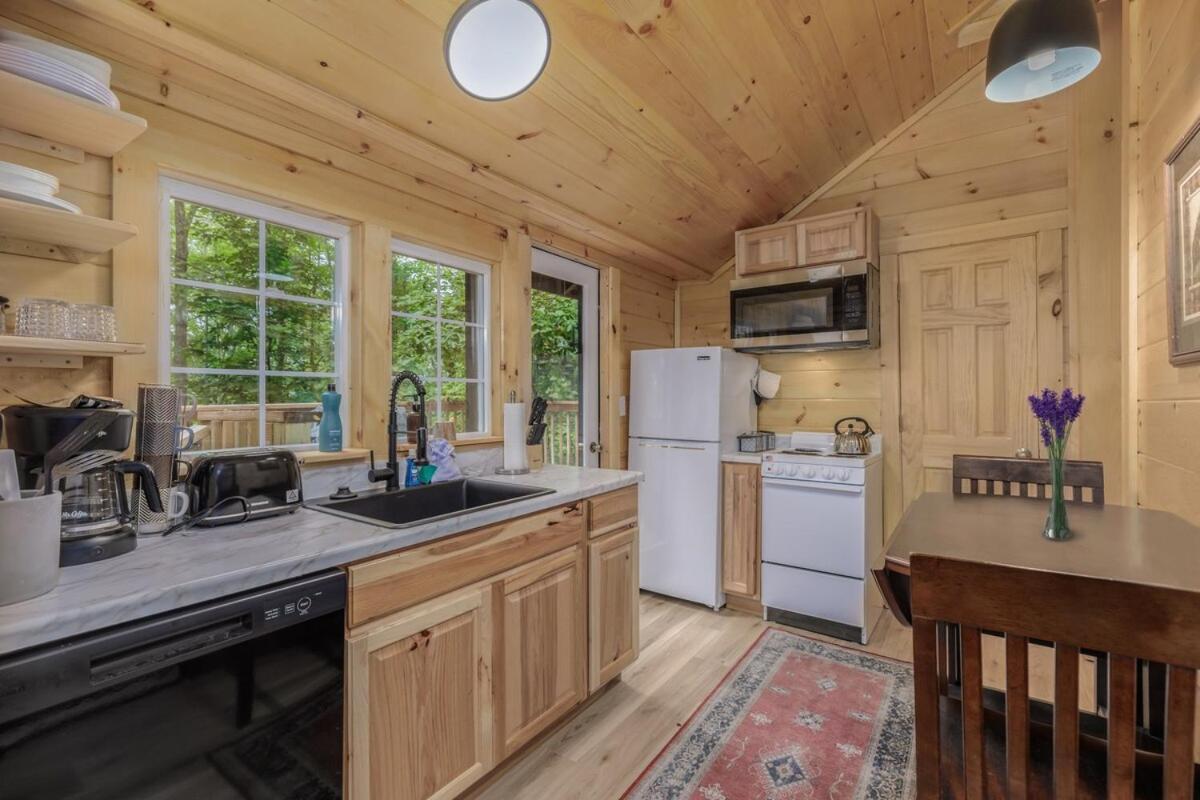 Holiday home Firefly Haven - Summer Oasis With Hot Tub