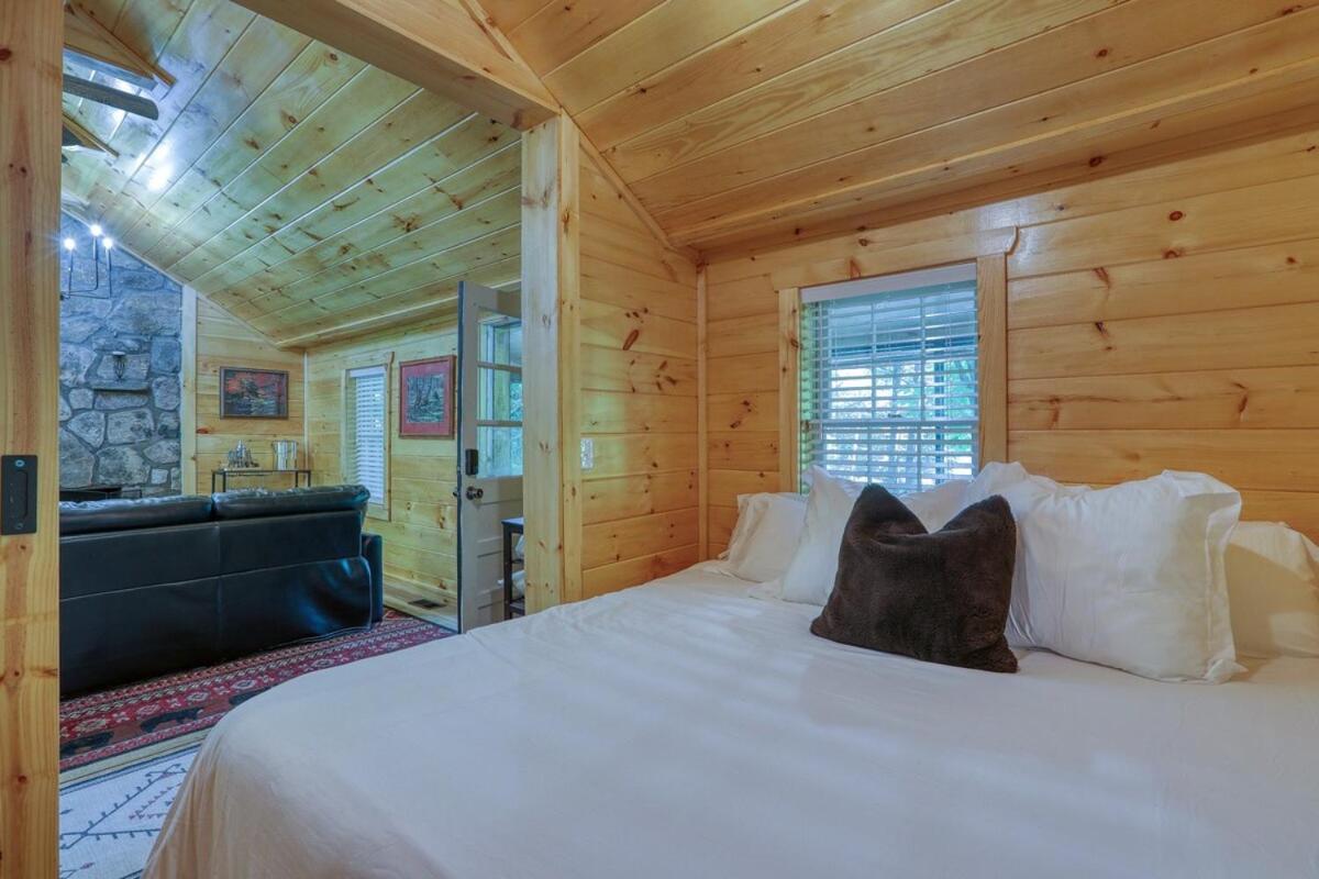 Firefly Haven - Summer Oasis With Hot Tub Gatlinburg