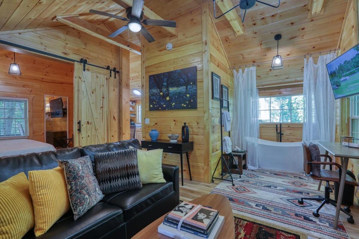 Firefly Haven - Summer Oasis With Hot Tub Gatlinburg