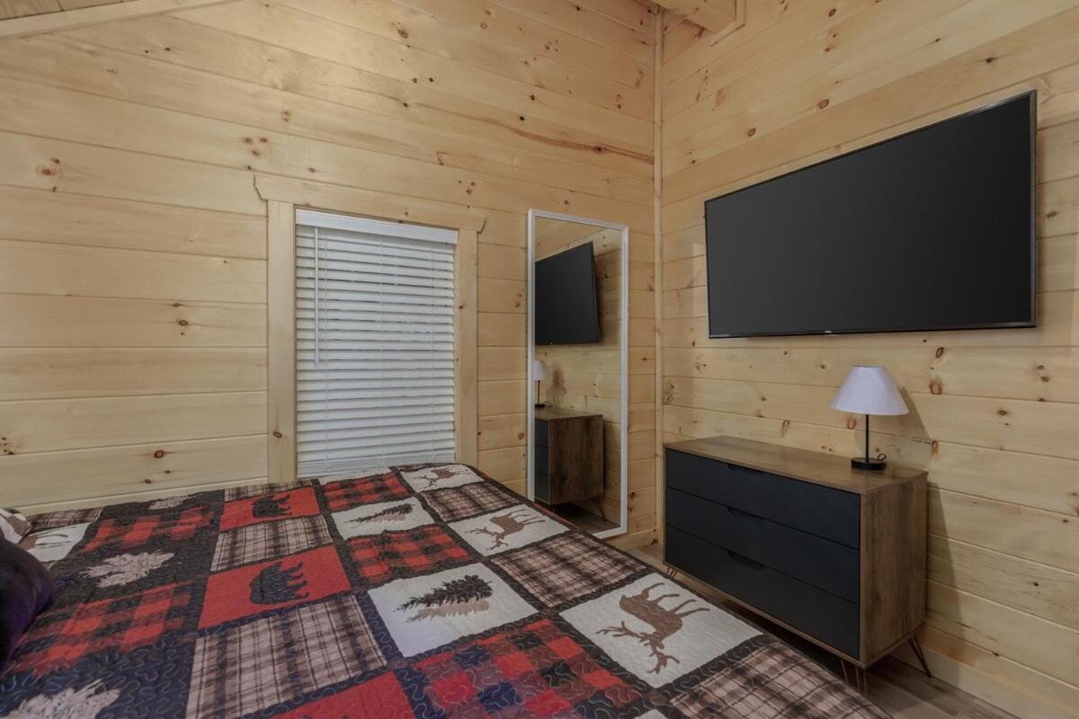 Firefly Haven - Summer Oasis With Hot Tub Holiday home Gatlinburg