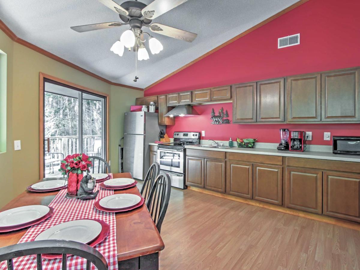 Unique Decks, Hot Tub, Fire Pit Holiday home Gatlinburg