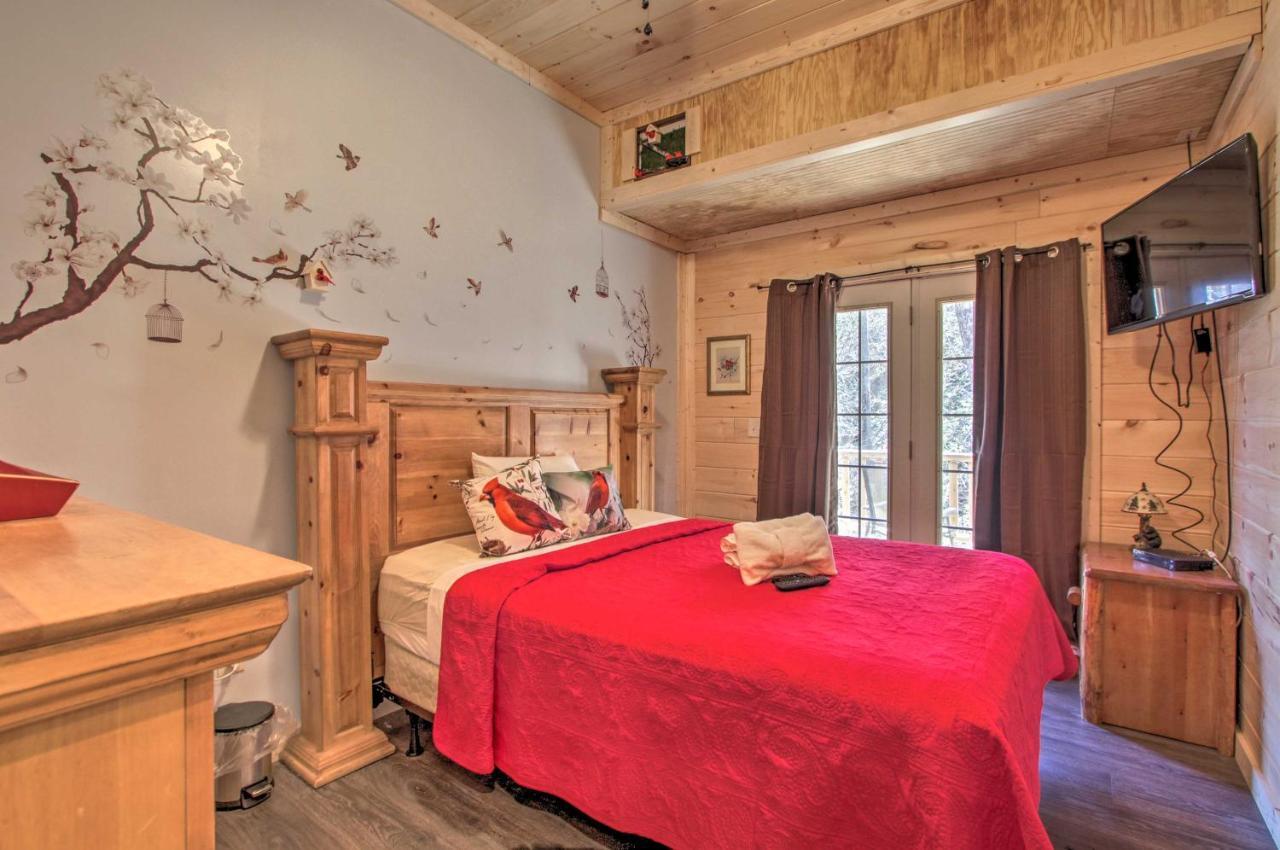 Holiday home The Phoenix With Hot Tub In Gatlinburg! Gatlinburg